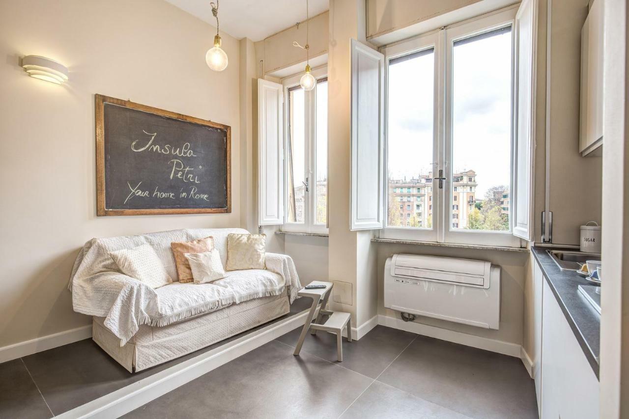 Insula Petri _ 2Bdr Apartment Roma Ngoại thất bức ảnh